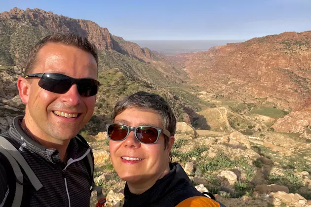 Mark und Julia auf dem Dana Trail in Jordanien