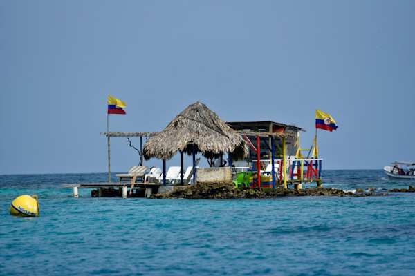 Bar inmitten des Archipels Islas del Rosario, Cartagena, Kolumbien