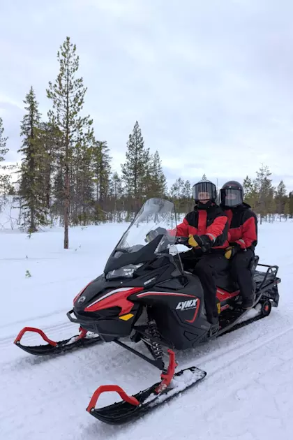 Nordlichter und Schneemobil Tour 55