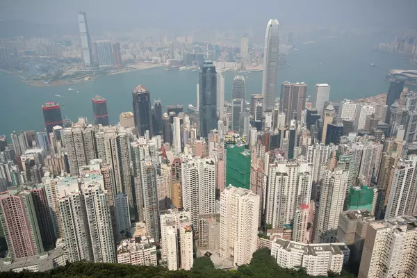Wolkenkratzer prägen die Skyline des Finanzzentrums Hongkong