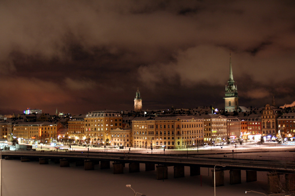 Blick auf die kleine, lebhafte Insel Gamla Stan im Winter, Stockholm, Schweden